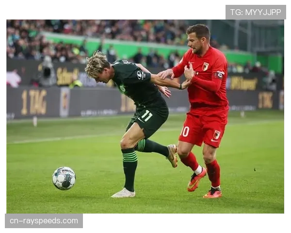 沙尔克04 1-0 奥格斯堡，荷兰小将韦布斯特93分钟头球绝杀。